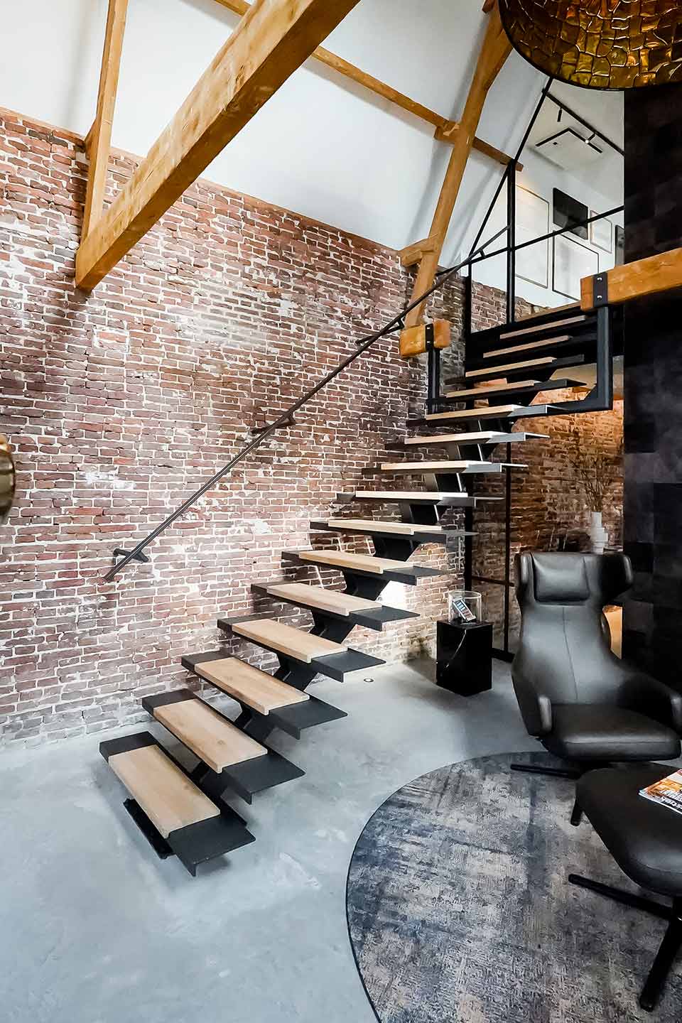 Stalen middenboomtrap van Skarson Stalen middenboomtrap van Skarson