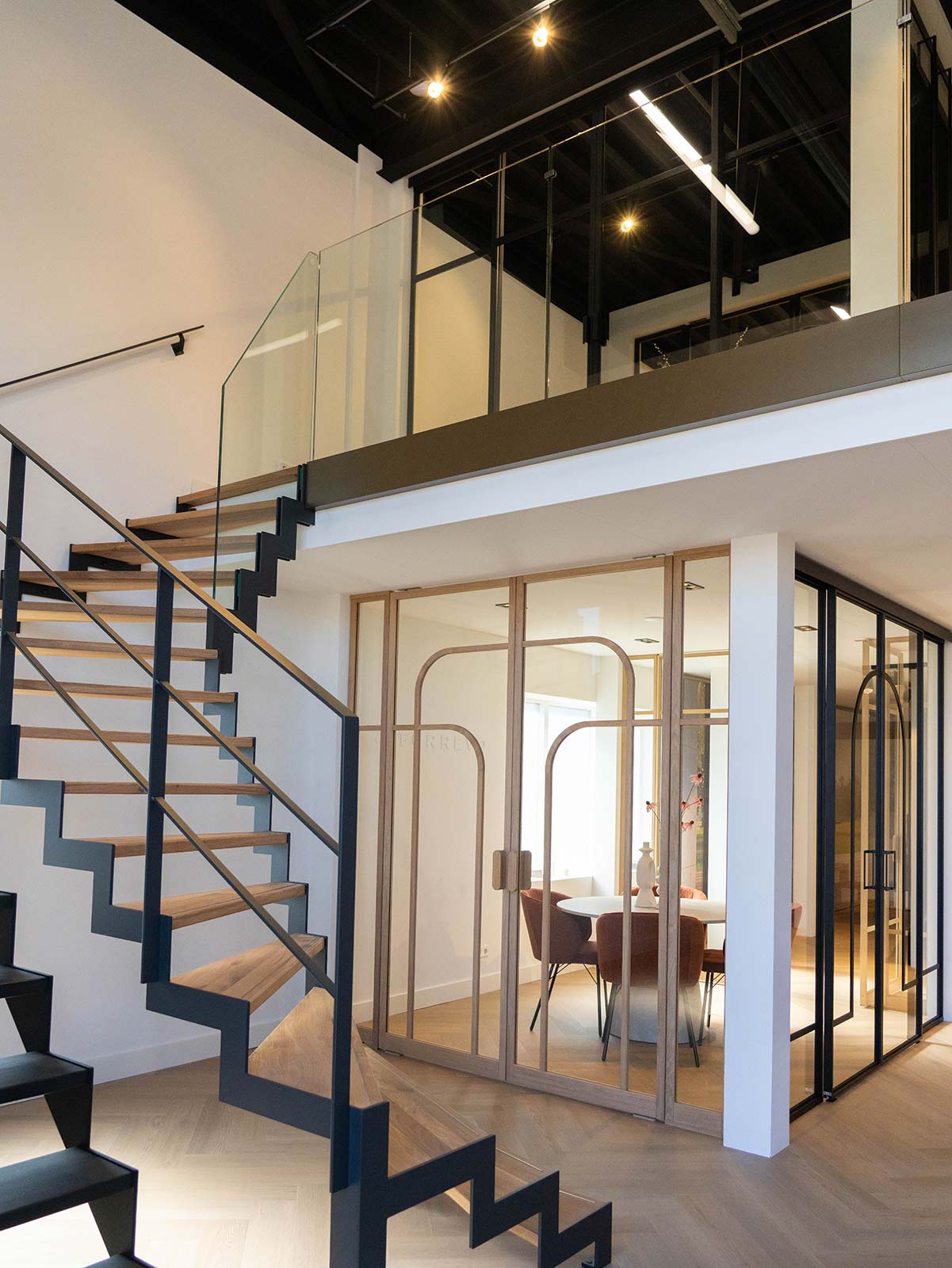 De showroom van Skarson